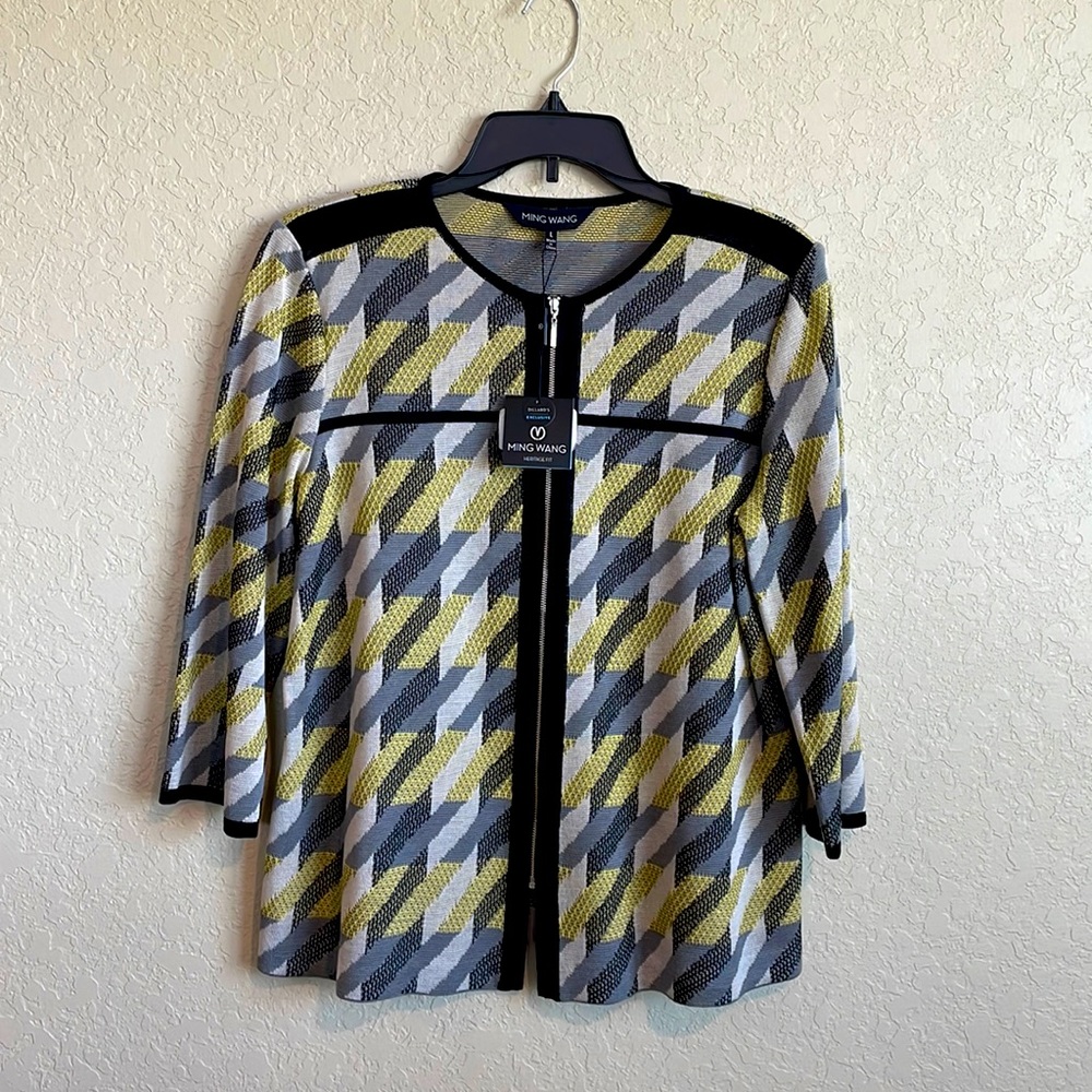 Ming Wang classic, elegant fit. Never worn
